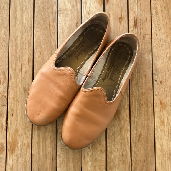 Sabah Savannah Tan Women's Flats - Picture 1 of 7
